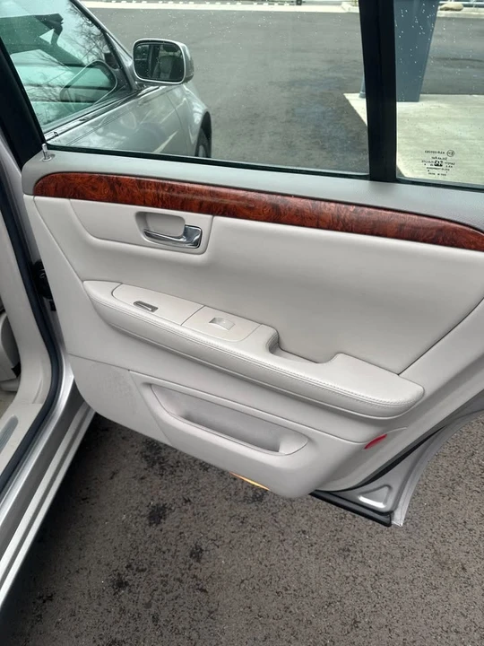 2007 Cadillac DTS - Image 14 of 20