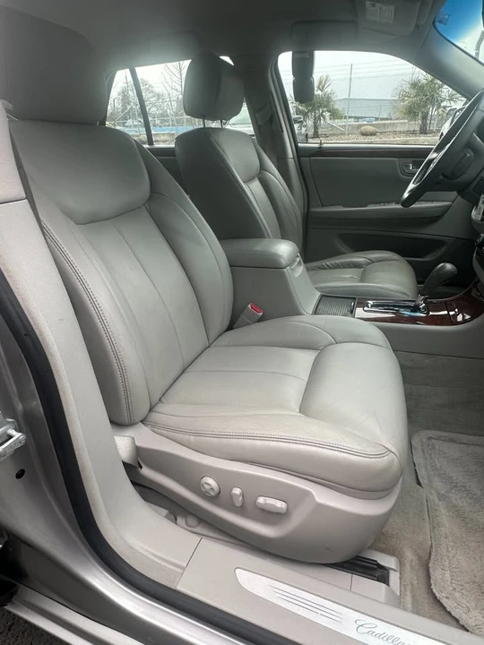 2007 Cadillac DTS - Image 17 of 20