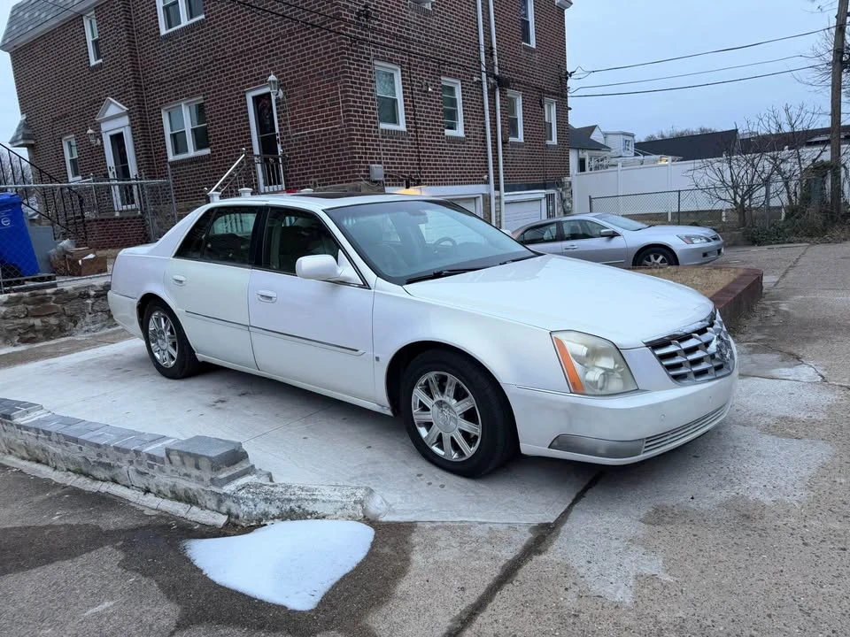 2007 Cadillac DTS - Image 3 of 8