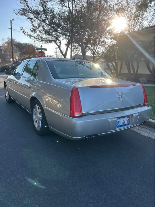 2007 Cadillac DTS - Image 4 of 13