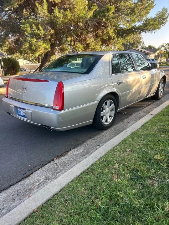 2007 Cadillac DTS - Image 5 of 13