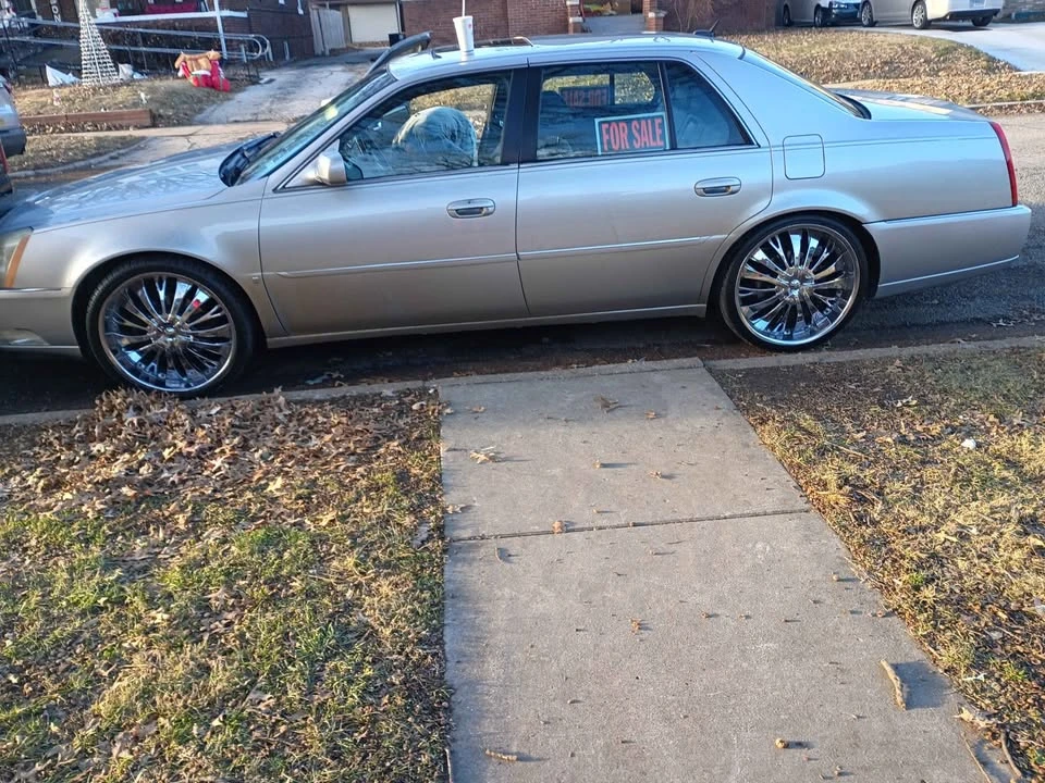 2007 Cadillac DTS - Image 3 of 4