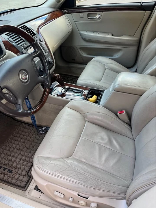 2007 Cadillac DTS - Image 6 of 9