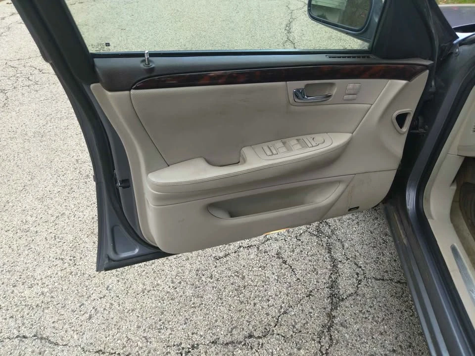 2007 Cadillac DTS - Image 10 of 15