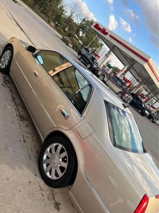 2007 Cadillac DTS - Image 9 of 9