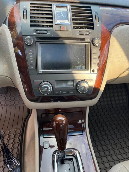 2007 Cadillac DTS - Image 3 of 9