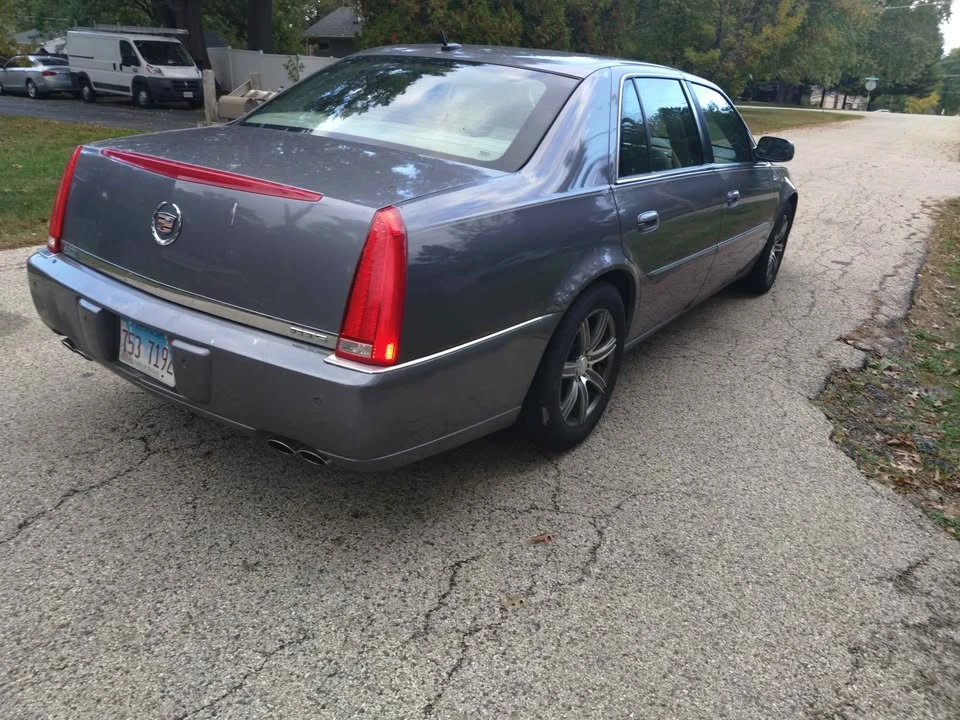 2007 Cadillac DTS - Image 5 of 15
