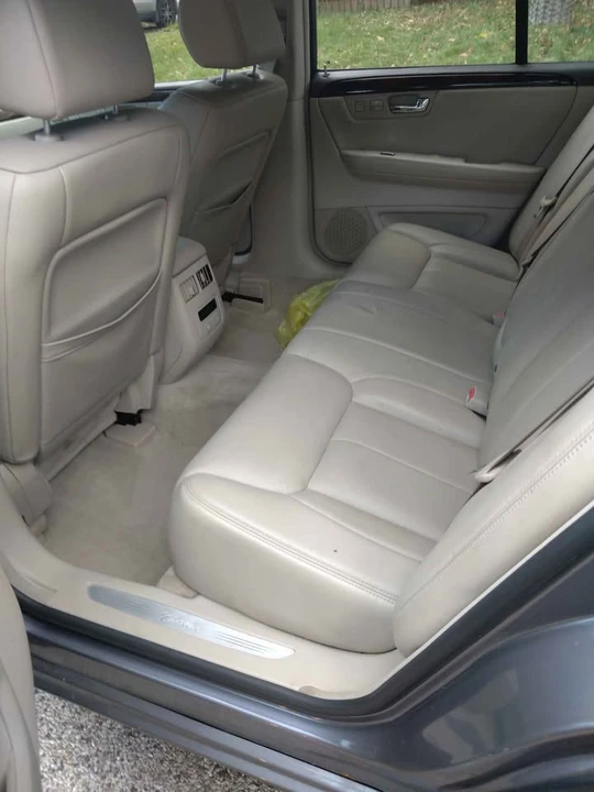 2007 Cadillac DTS - Image 14 of 15