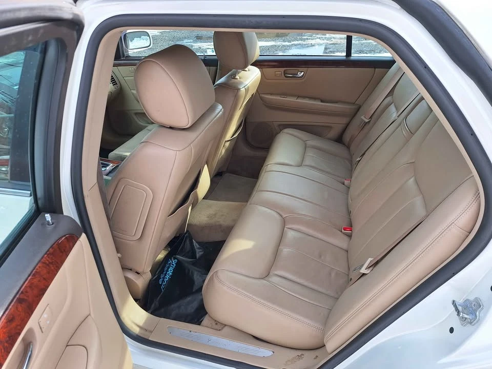 2007 Cadillac DTS - Image 8 of 12