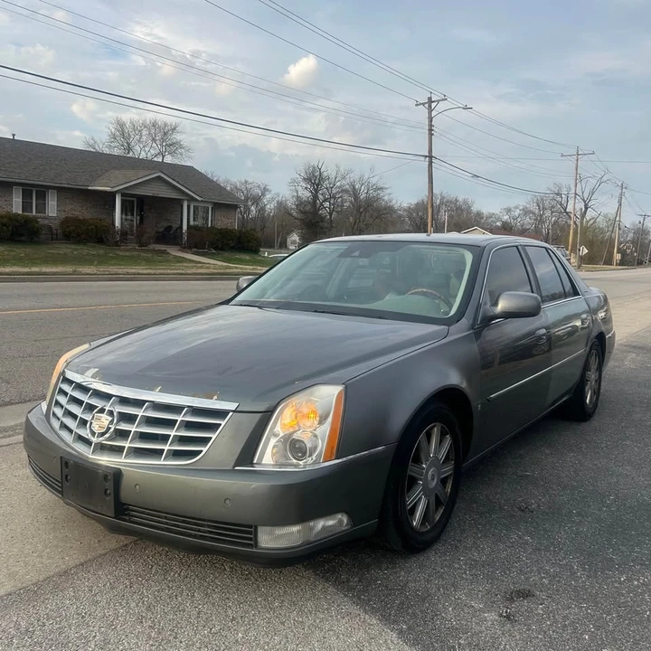 2007 Cadillac DTS - Image 2 of 8