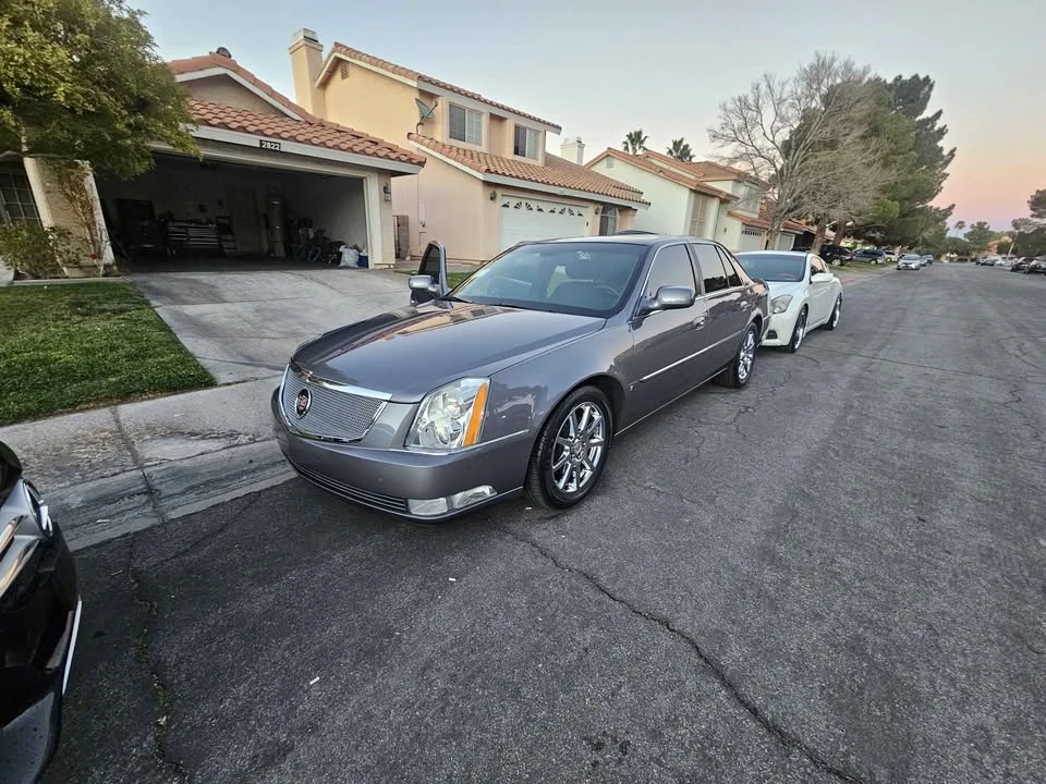 2007 Cadillac DTS - Image 2 of 12