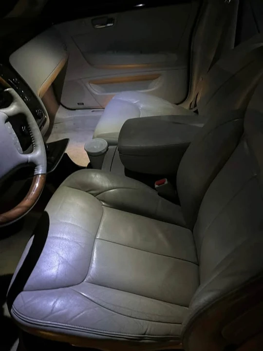 2007 Cadillac DTS - Image 6 of 8