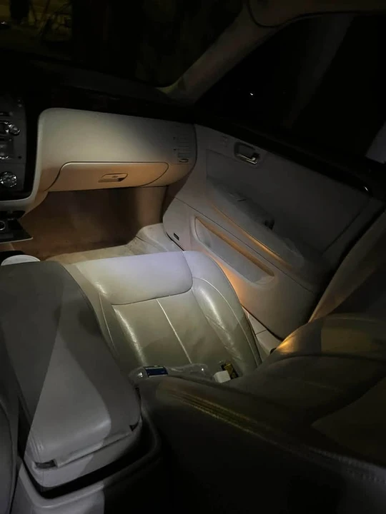 2007 Cadillac DTS - Image 7 of 8