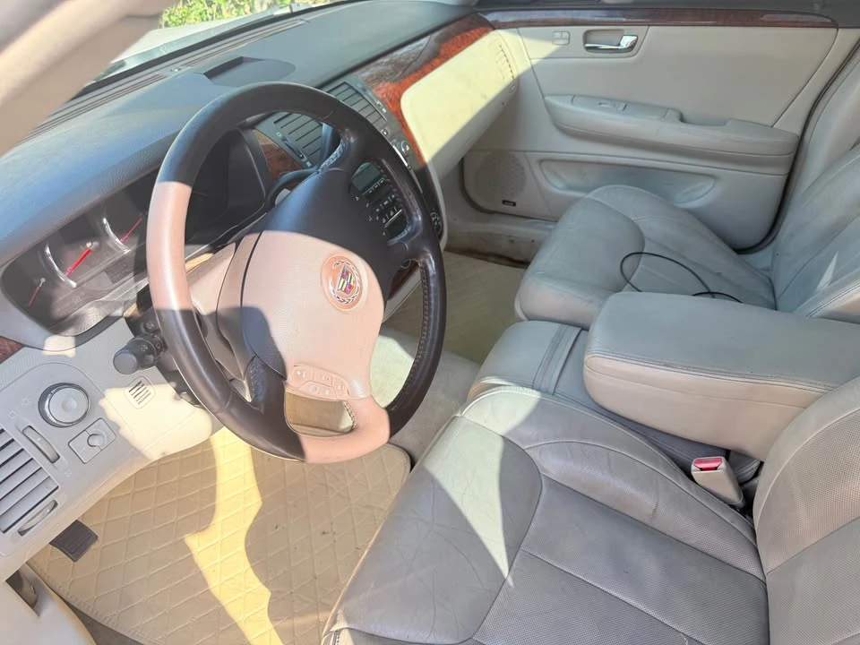 2007 Cadillac DTS - Image 5 of 7