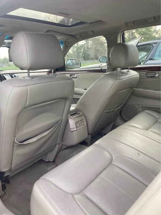 2007 Cadillac DTS - Image 8 of 8