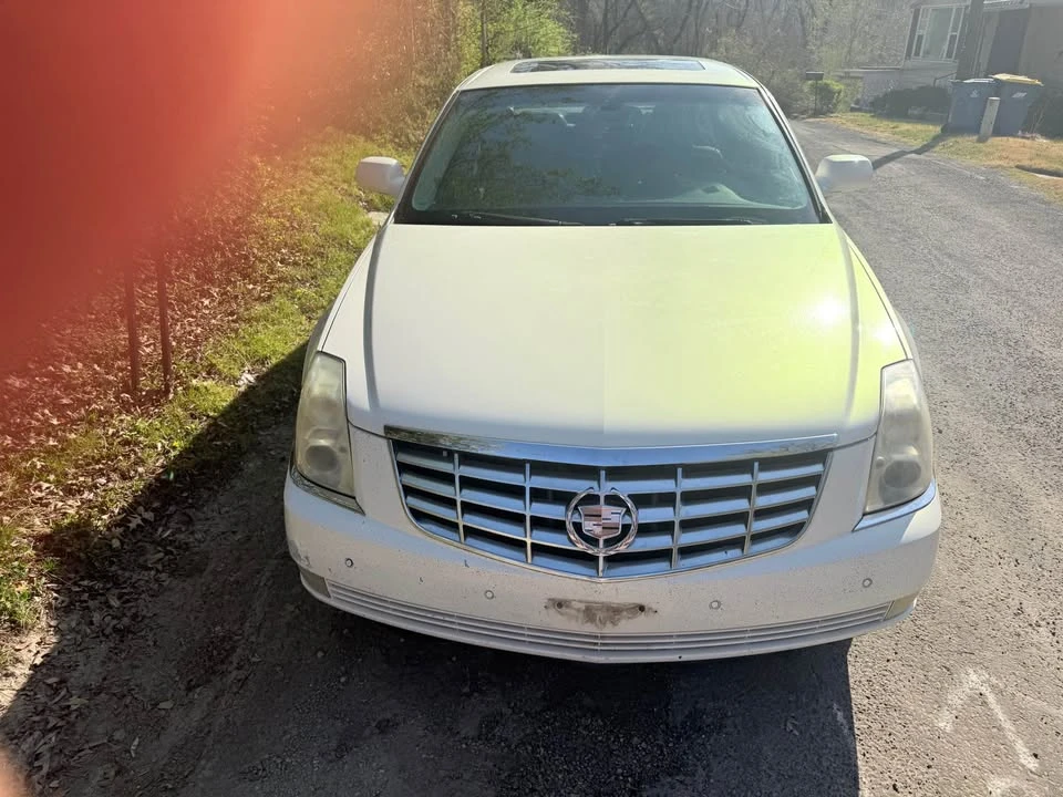 2007 Cadillac DTS - Image 2 of 7