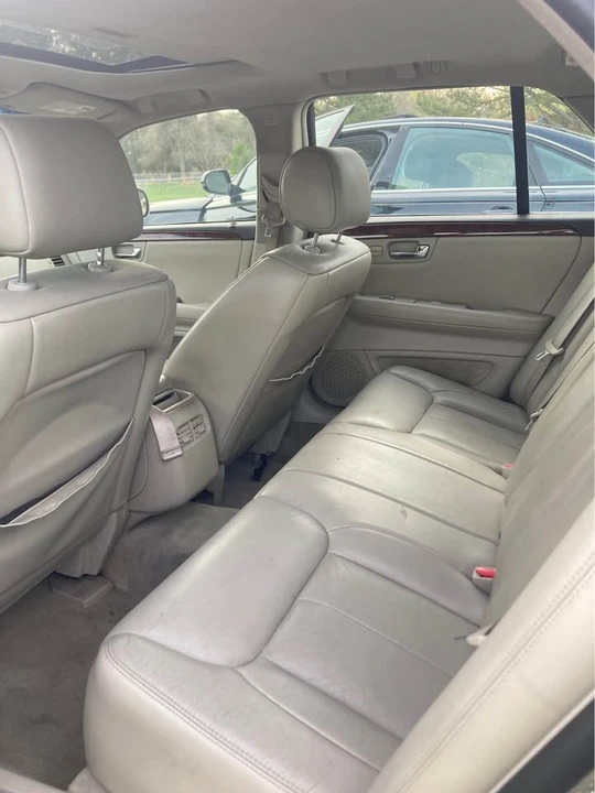 2007 Cadillac DTS - Image 7 of 8