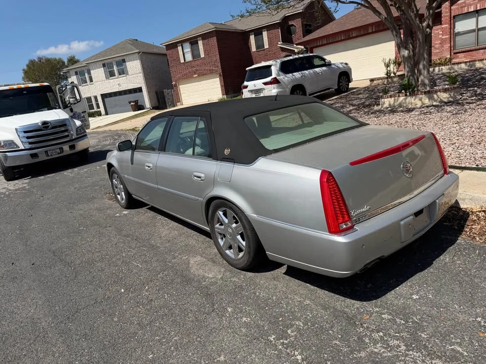 2007 Cadillac DTS - Image 4 of 8