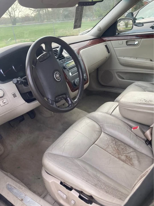2007 Cadillac DTS - Image 6 of 8
