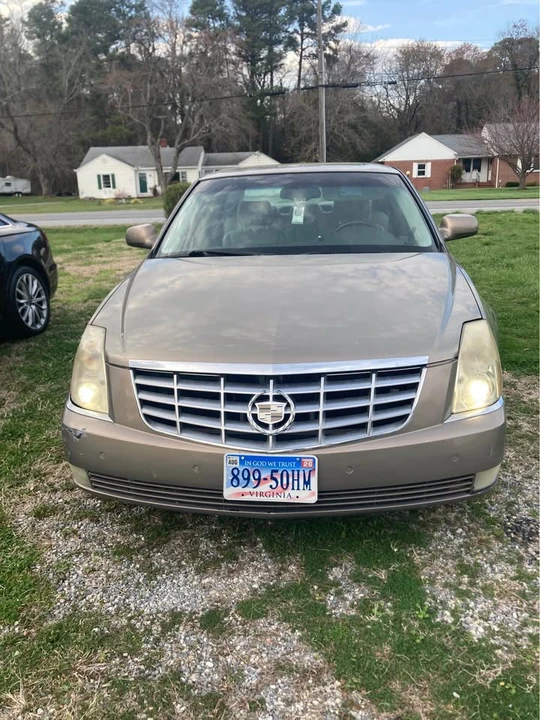 2007 Cadillac DTS - Image 2 of 8