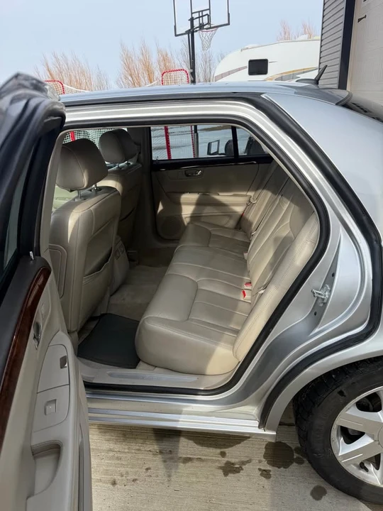 2007 Cadillac DTS - Image 10 of 10