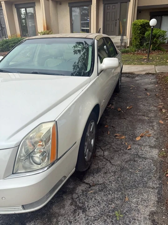 2007 Cadillac DTS - Image 3 of 11