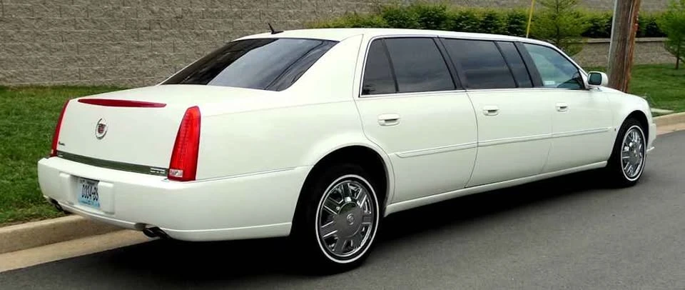 2007 Cadillac DTS - Image 6 of 11