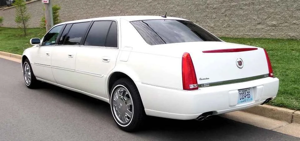 2007 Cadillac DTS - Image 9 of 11