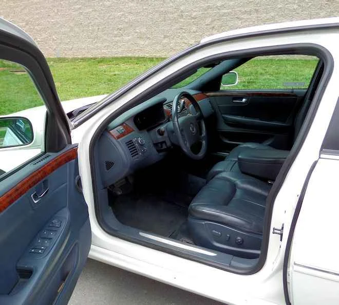 2007 Cadillac DTS - Image 8 of 11