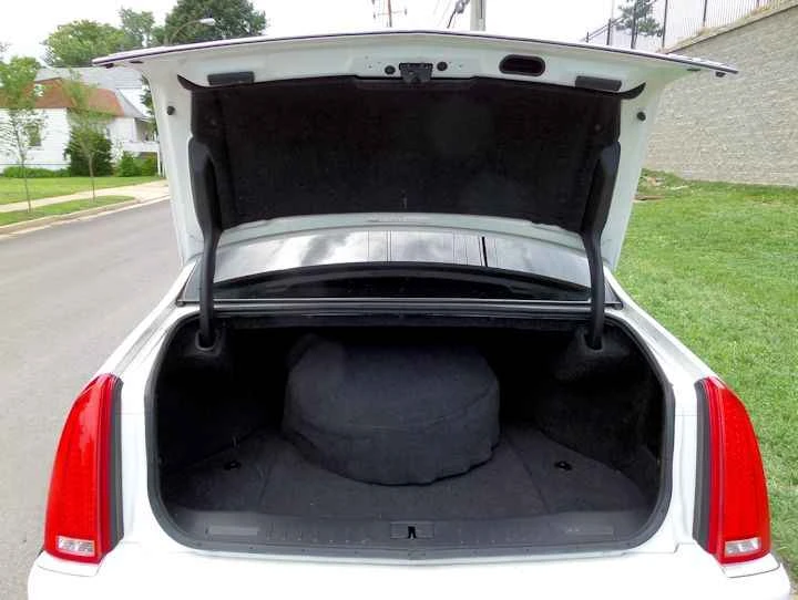 2007 Cadillac DTS - Image 5 of 11