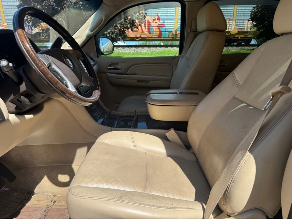 2007 Cadillac Escalade & EXT 3rd Gen - Image 9 of 16