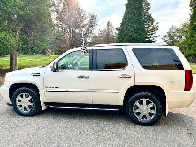 2007 Cadillac Escalade & EXT 3rd Gen - Image 9 of 20