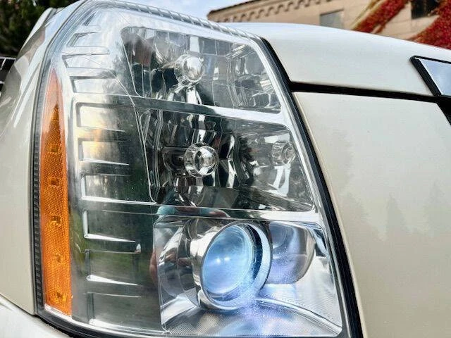 2007 Cadillac Escalade & EXT 3rd Gen - Image 12 of 20