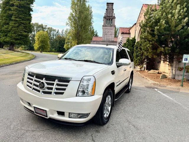 2007 Cadillac Escalade & EXT 3rd Gen - Image 2 of 20