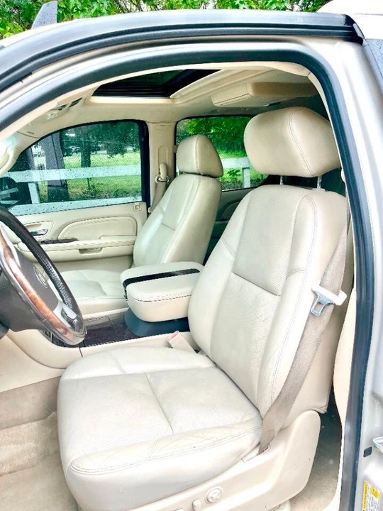 2007 Cadillac Escalade & EXT 3rd Gen - Image 4 of 9