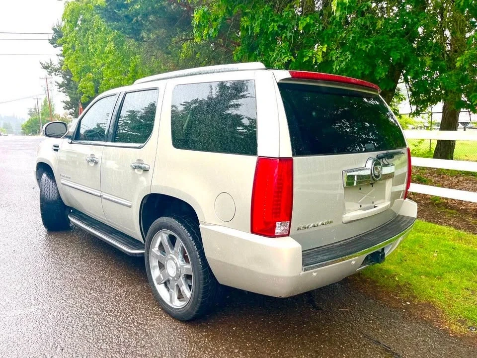 2007 Cadillac Escalade & EXT 3rd Gen - Image 3 of 9