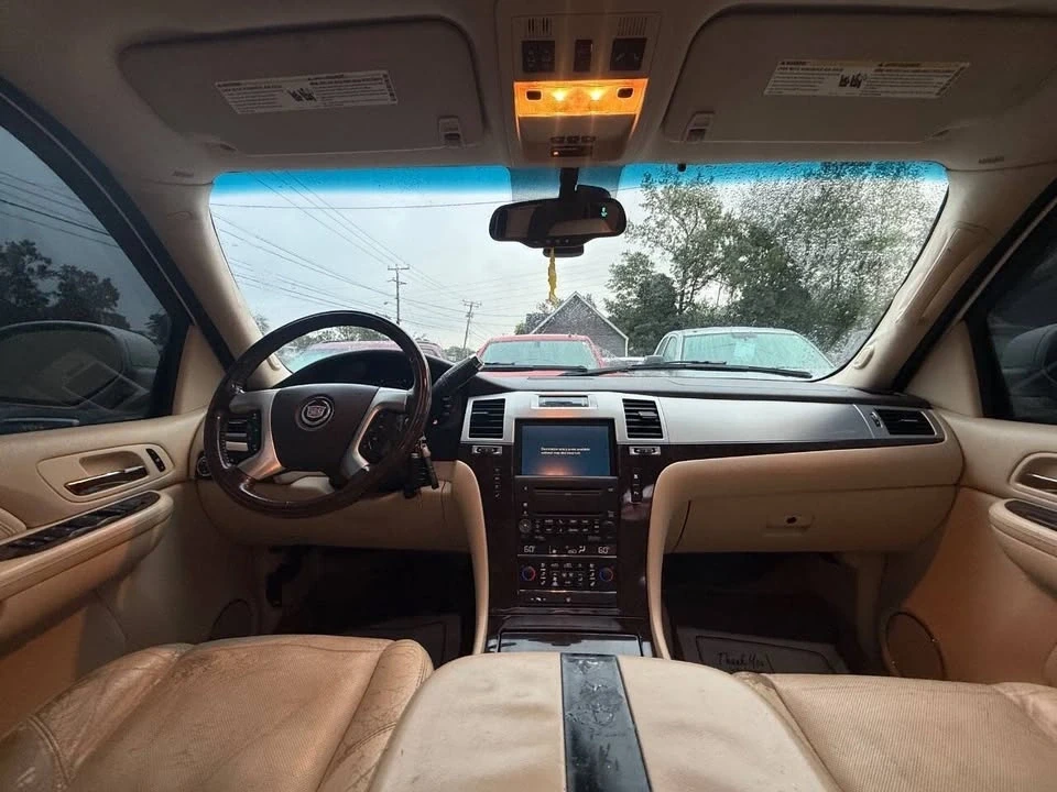 2007 Cadillac Escalade & EXT 3rd Gen - Image 12 of 20