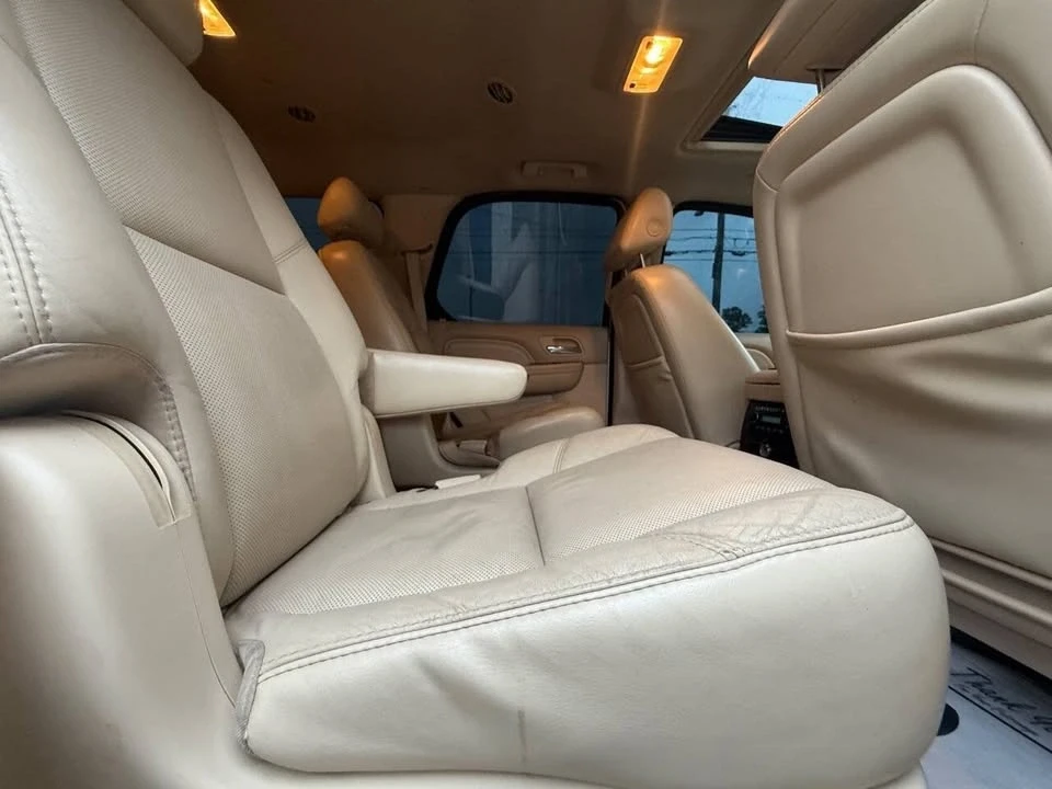 2007 Cadillac Escalade & EXT 3rd Gen - Image 19 of 20