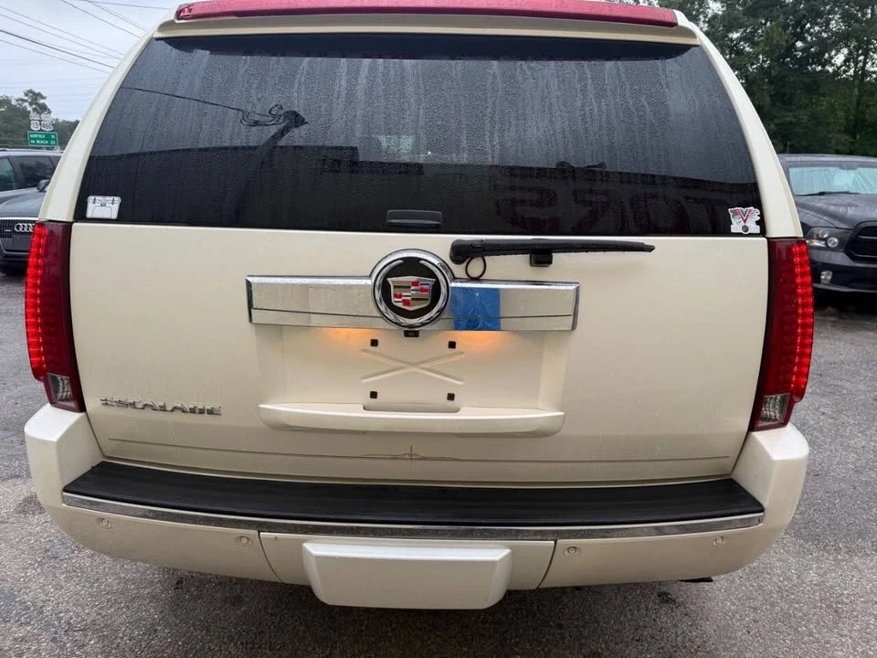 2007 Cadillac Escalade & EXT 3rd Gen - Image 6 of 20