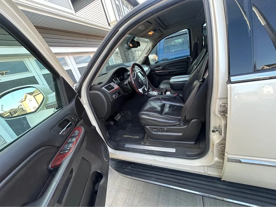 2007 Cadillac Escalade & EXT 3rd Gen - Image 11 of 11