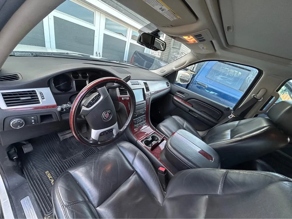 2007 Cadillac Escalade & EXT 3rd Gen - Image 5 of 11