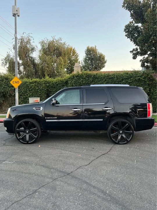 2007 Cadillac Escalade & EXT 3rd Gen - Image 6 of 9