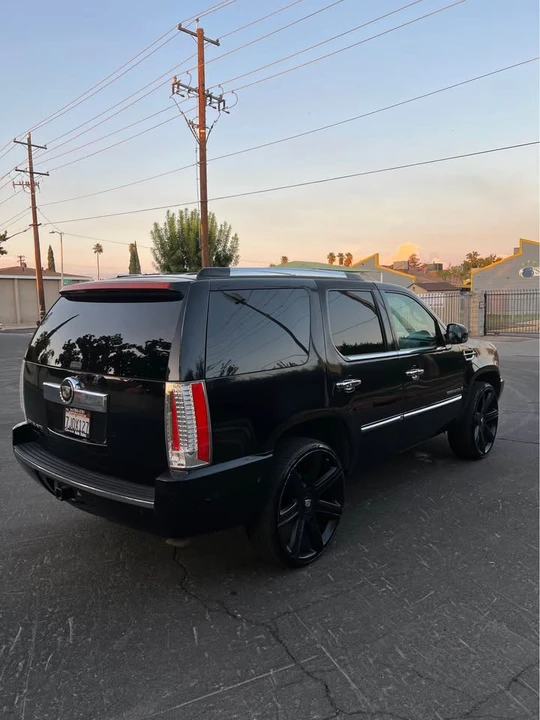 2007 Cadillac Escalade & EXT 3rd Gen - Image 4 of 9