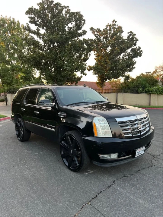 2007 Cadillac Escalade & EXT 3rd Gen - Image 3 of 9