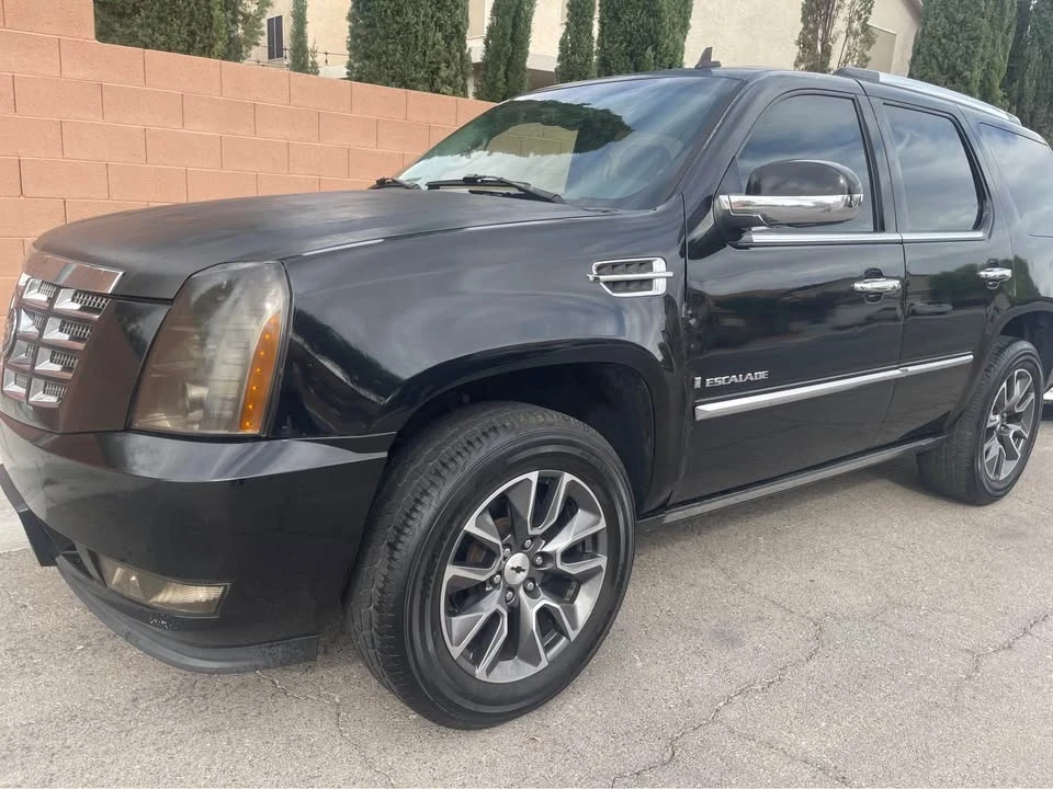 2007 Cadillac Escalade & EXT 3rd Gen - Image 2 of 8
