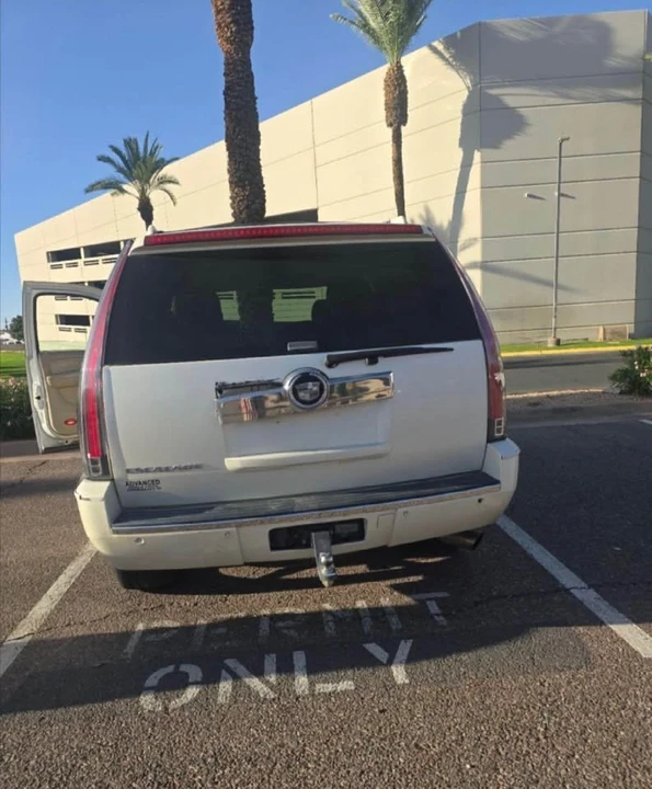 2007 Cadillac Escalade & EXT 3rd Gen - Image 3 of 7