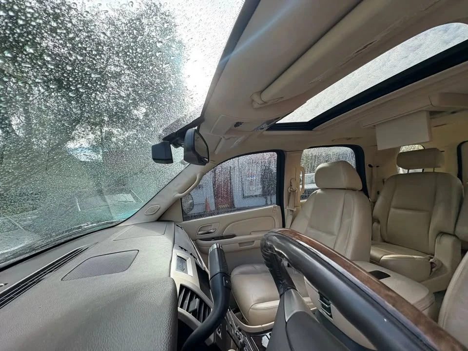 2007 Cadillac Escalade & EXT 3rd Gen - Image 13 of 19