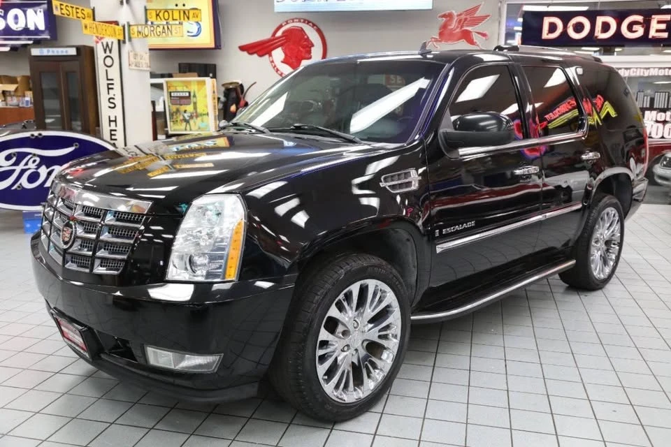 2007 Cadillac Escalade & EXT 3rd Gen - Image 2 of 19