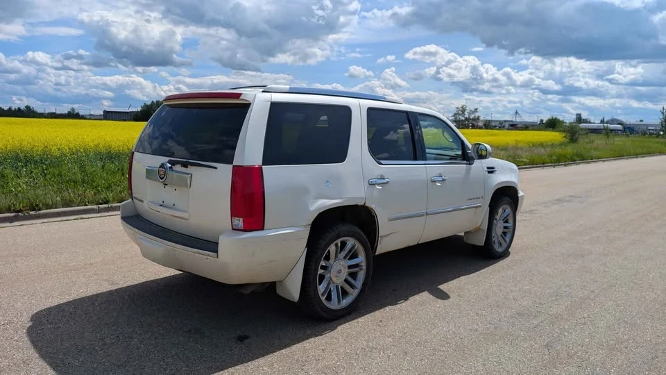 2007 Cadillac Escalade & EXT 3rd Gen - Image 5 of 12