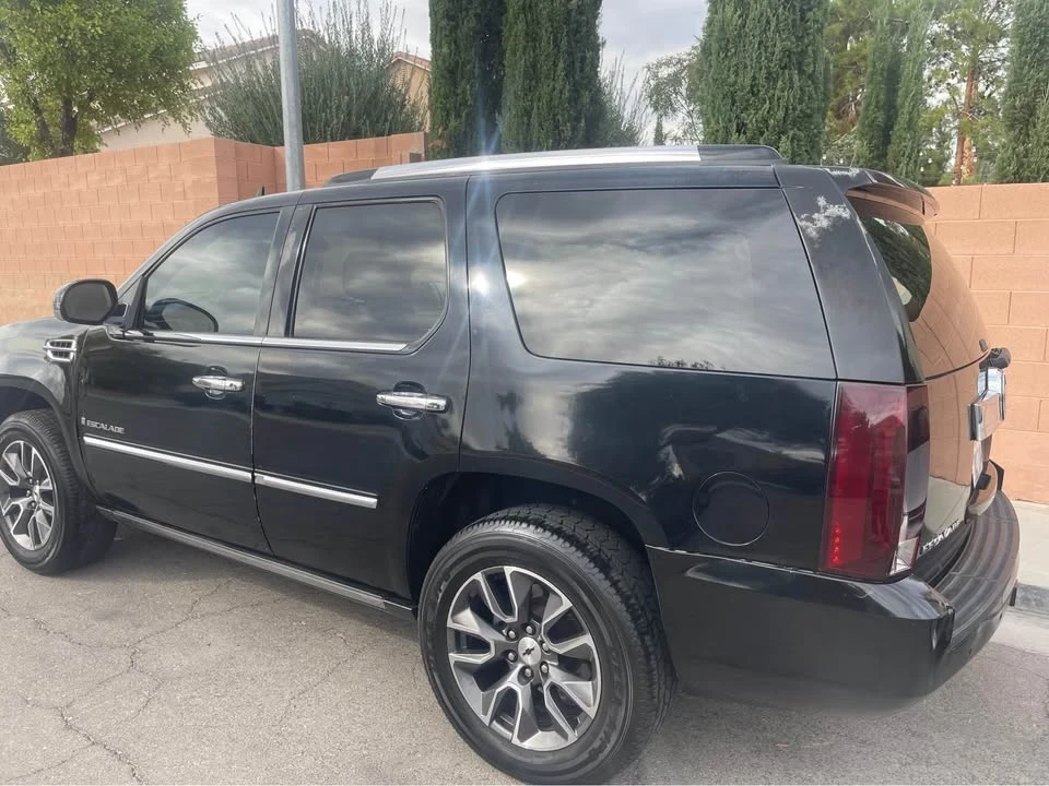 2007 Cadillac Escalade & EXT 3rd Gen - Image 3 of 8